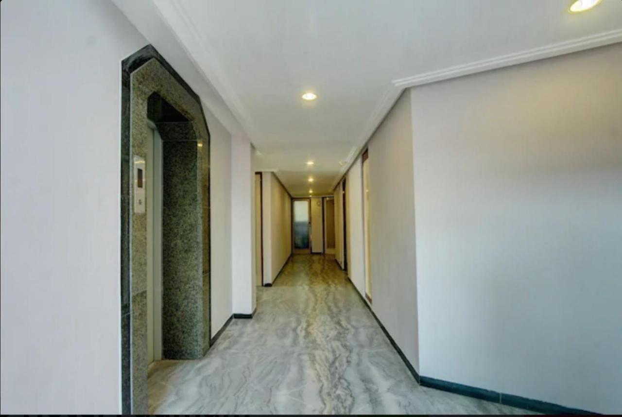 מדוראי Hotel Padmam מראה חיצוני תמונה