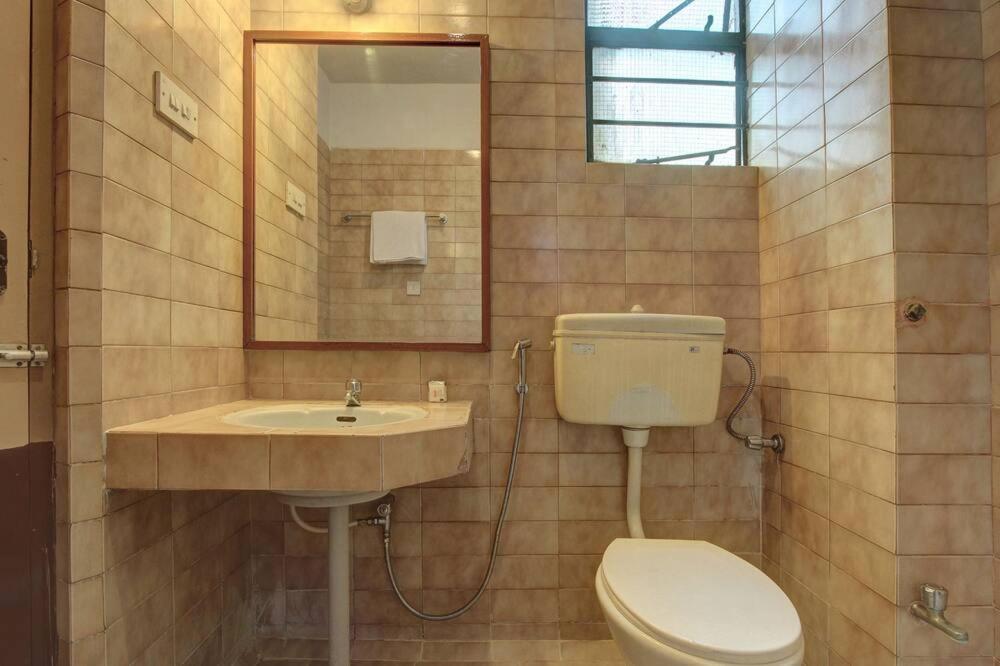 מדוראי Hotel Padmam מראה חיצוני תמונה