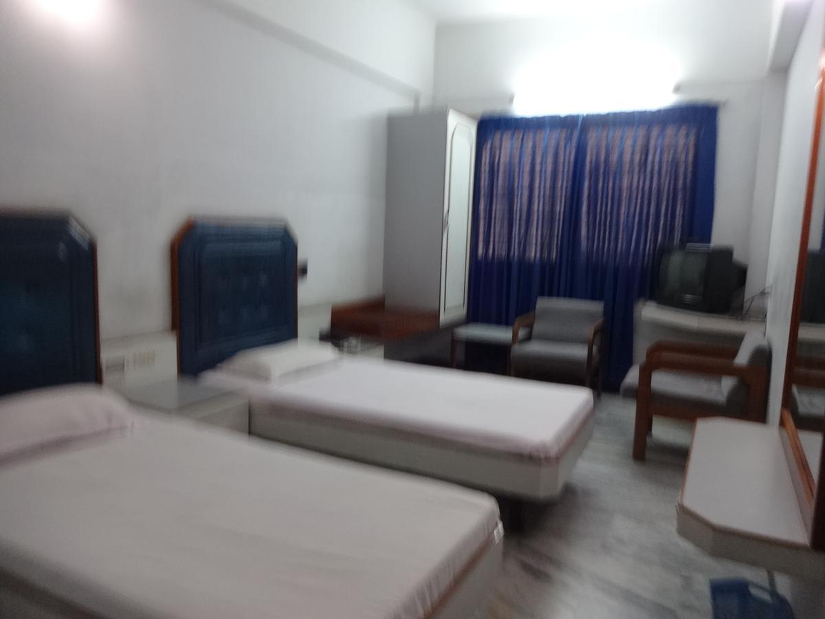 מדוראי Hotel Padmam מראה חיצוני תמונה